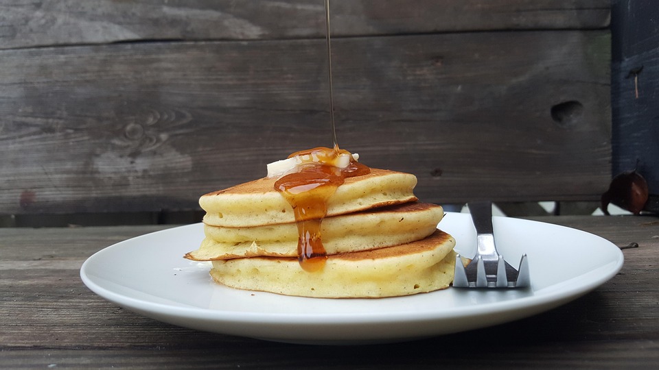 Breakfast Battles: Best Hotel Free Amenities